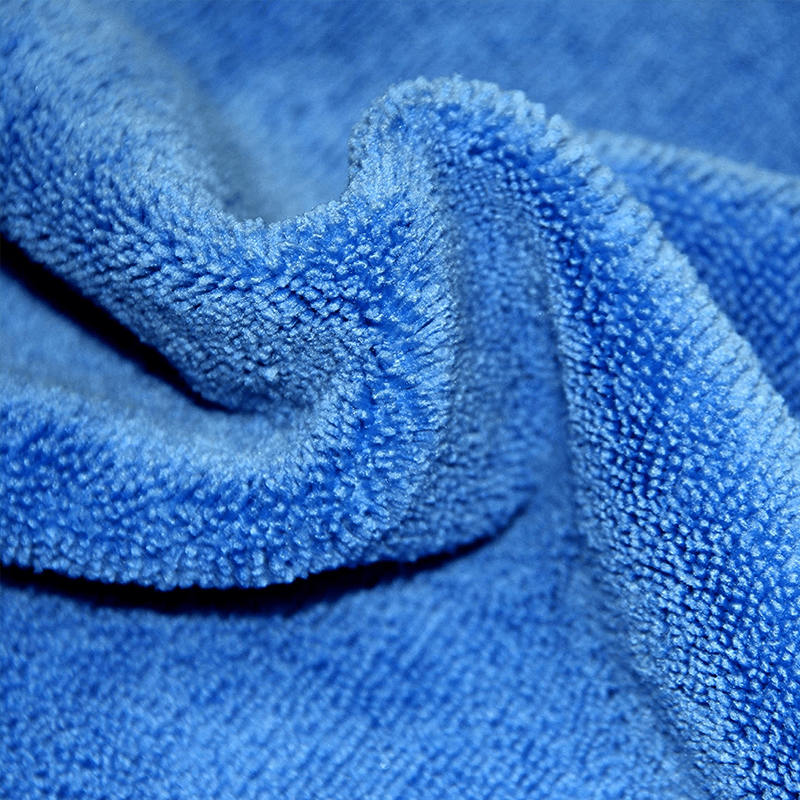 Tissu entièrement en microfibre de polyester, poids 75D 200 g, adapté à l'industrie de la lunetterie et des vêtements.